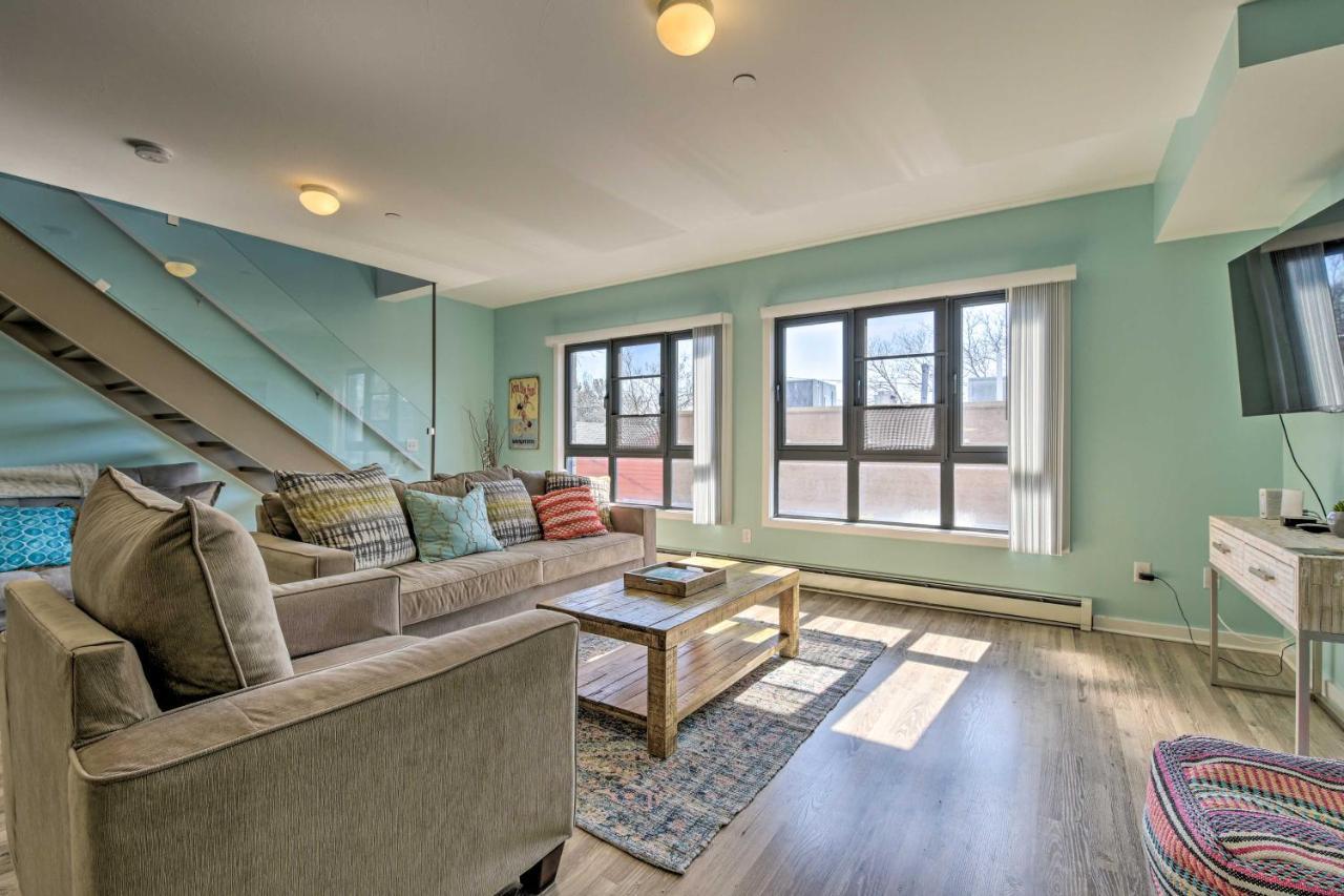 Downtown Saugatuck Condo, Near Oval Beach! Exterior photo