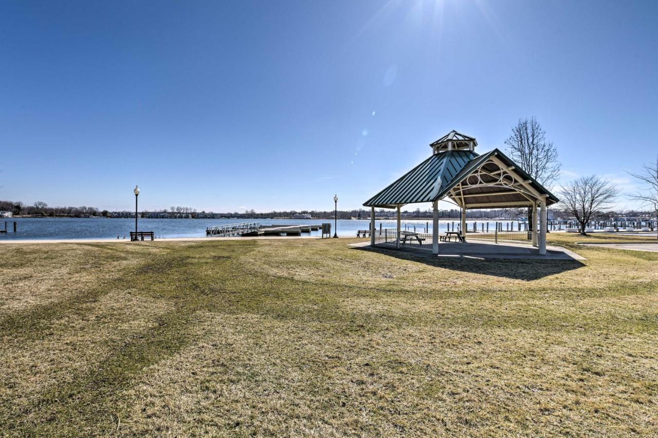 Downtown Saugatuck Condo, Near Oval Beach! Exterior photo